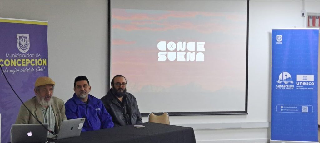 Los 3 expositores de las bases en el Punto de Cultura de Concepción.